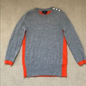 J Crew gray colorblock sweater w/ cashmere.  Sz XS